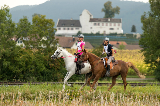 Stefanie Eichenberger-Schüpbach (à gauche) et Annina Rohner-Cotti (à droite) au Championnat suisse d'Endurance 2022 à Oberstammheim | © Lea Styger