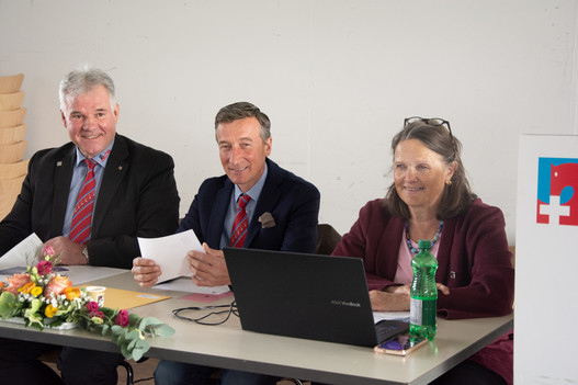 Der SVPS-Vorstand an der Mitgliederversammlung (v.l.n.r.): Peter Zeller, Thomas Järmann, Gisela Marty...