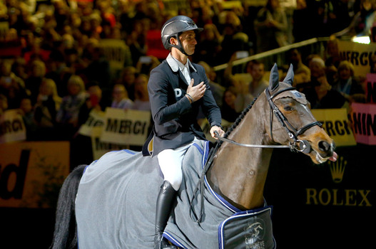Les adieux du cheval olympique Nino des Buissonnets en 2016 à Genève 