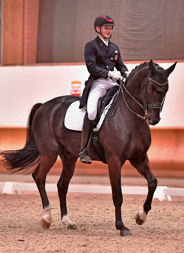 Carl-Lennart Korsch am CDI Ornago 2022 im Sattel von San Ravallo - einem Pferd, das dem talentierten Reiter von Familie Nater zur Verfügung gestellt wird, um sich von der U25 an die Elite heranzutasten. | © Gianluca Sasso