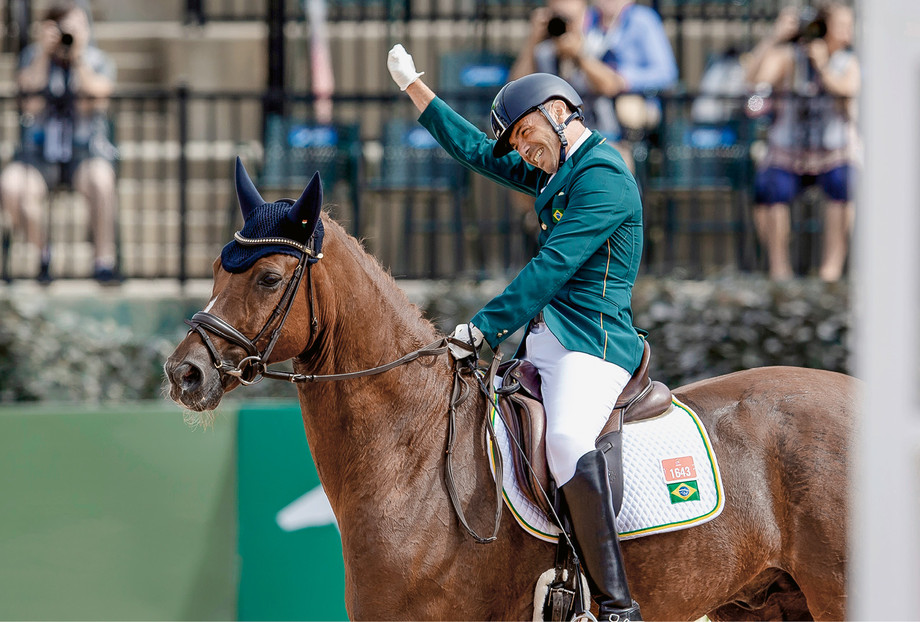 Lors des Jeux équestres mondiaux de Tryon en 2018, Rodolpho Riskalla (BRA) a remporté avec Don Henrico la médaille d’argent dans le grade IV.