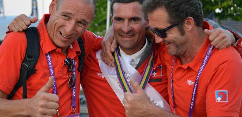 Cyril Zuber (Hufschmid), Romain Duguet und Thomas Wagner (Veterinär)