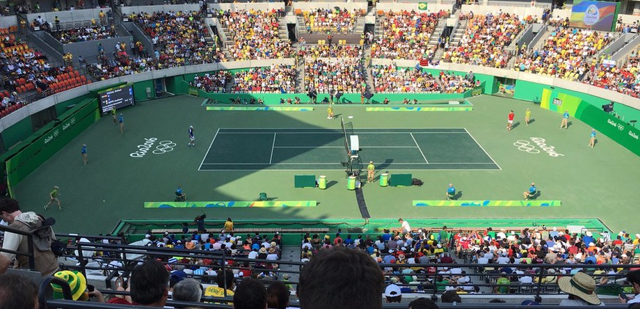 Dans le stade de tennis - Nadal contre Seppi